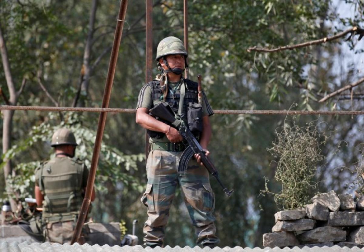 Kashmir unrest: Gunshots heard at govt building, soldier injured